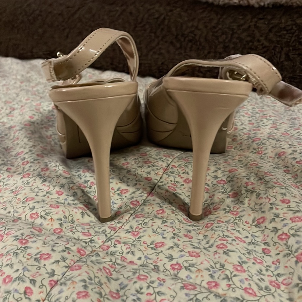 Shoe 👠 - Picture 4 of 6